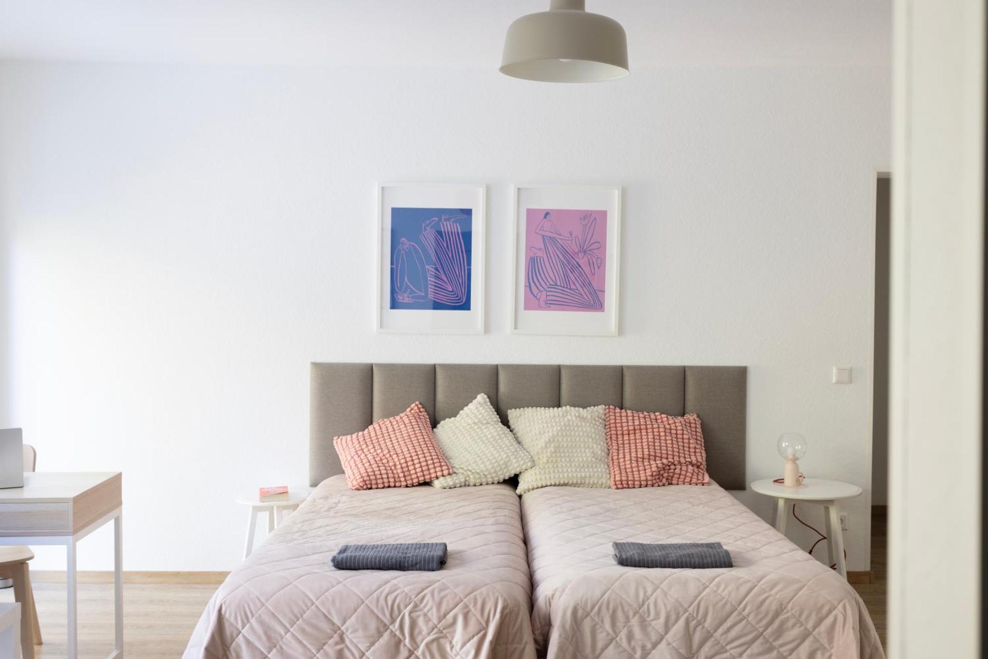 Central Apartment With Terrace And A Free Parking Duisburg Exterior foto